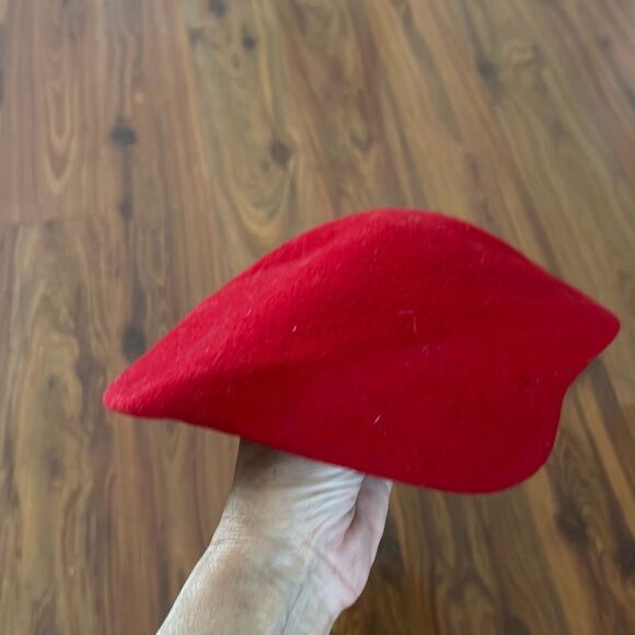 Doeskin red wool beret made is USA - Picture 2 of 5